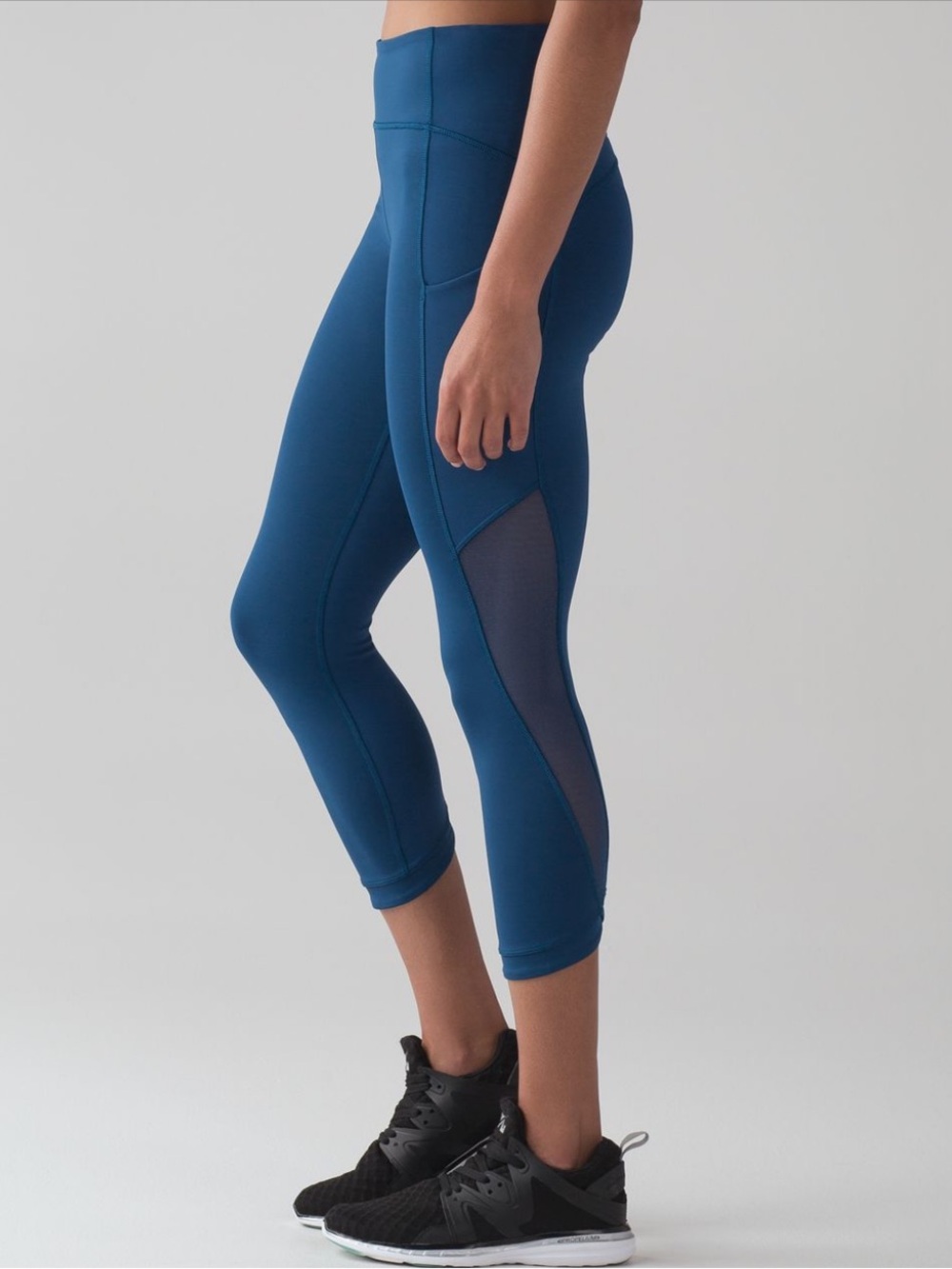 Lululemon Sole Training Crop